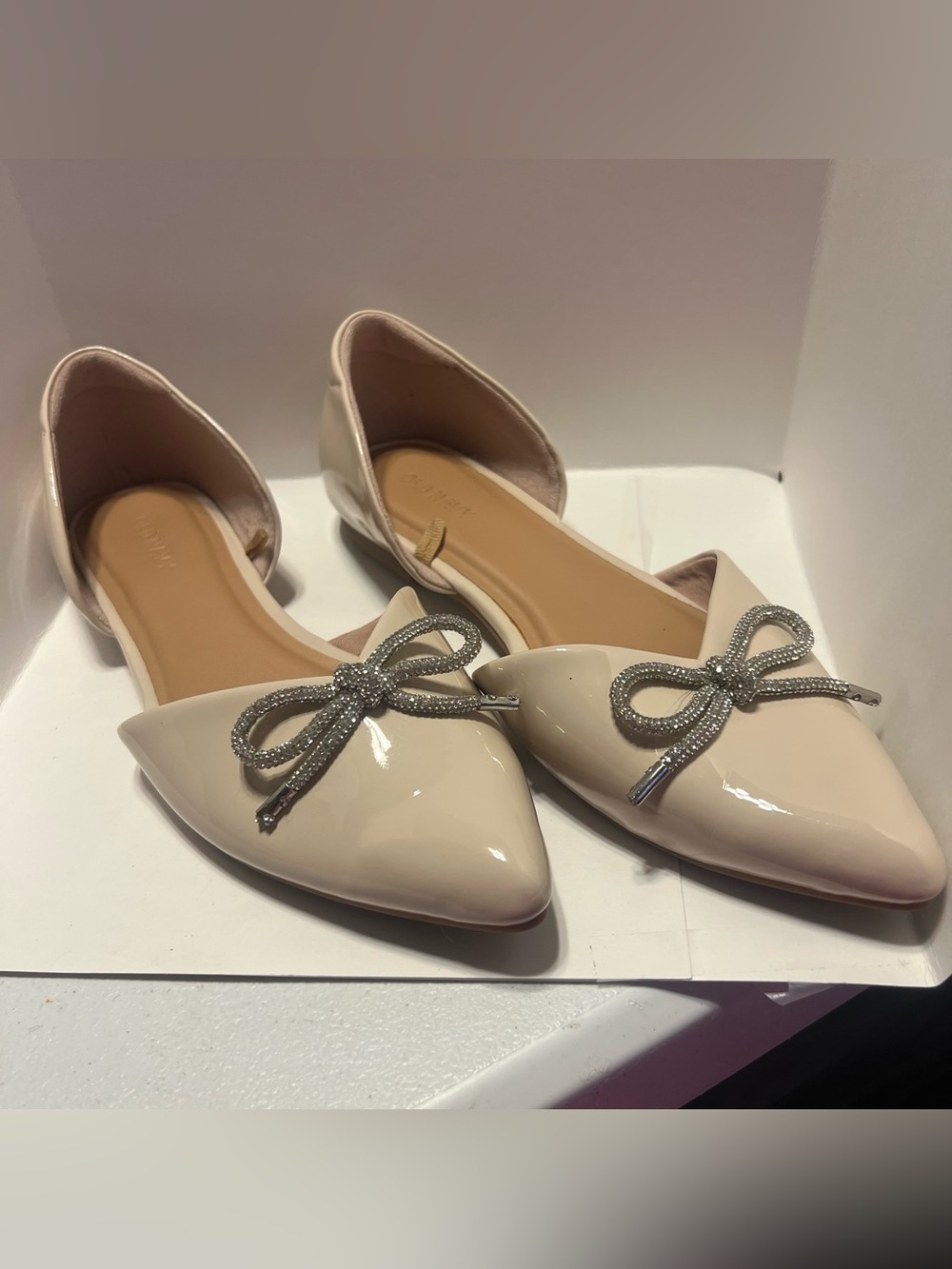 Women's Pointed Toe Ballerina Flats with Bow - Nude